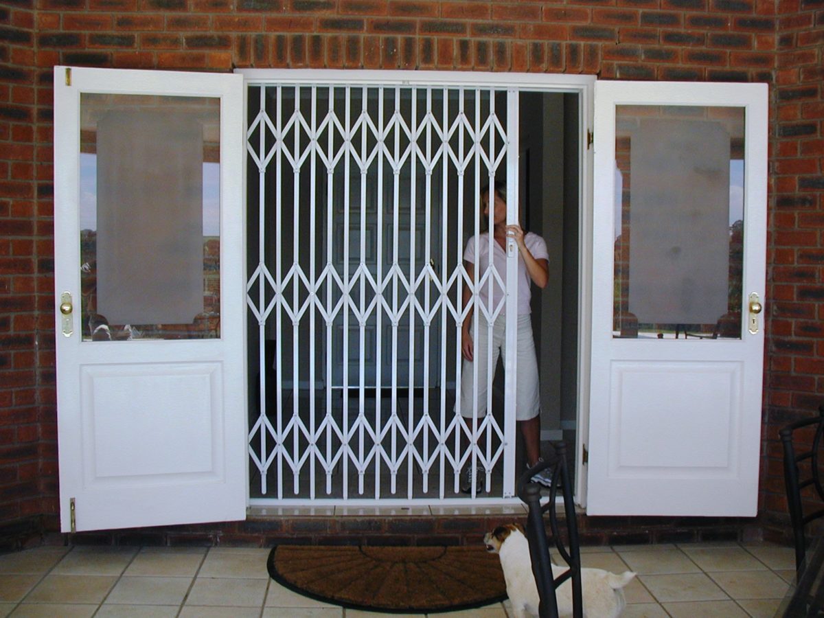 Heavy duty steel trellis security doors with lattice design