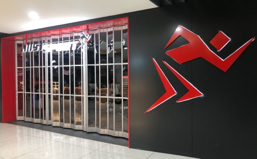 Quality sliding folding doors secure new store for one of Australia’s fastest growing sports retailers